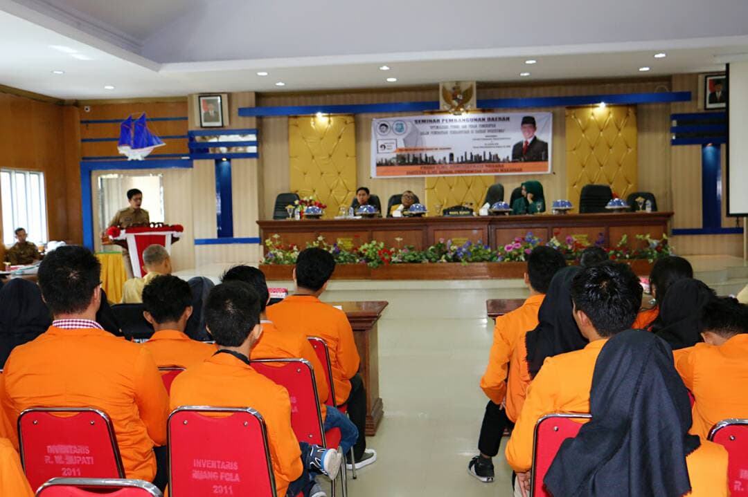 Mahasiswa Administrasi UNM Gelar Seminar Pembangunan Daerah