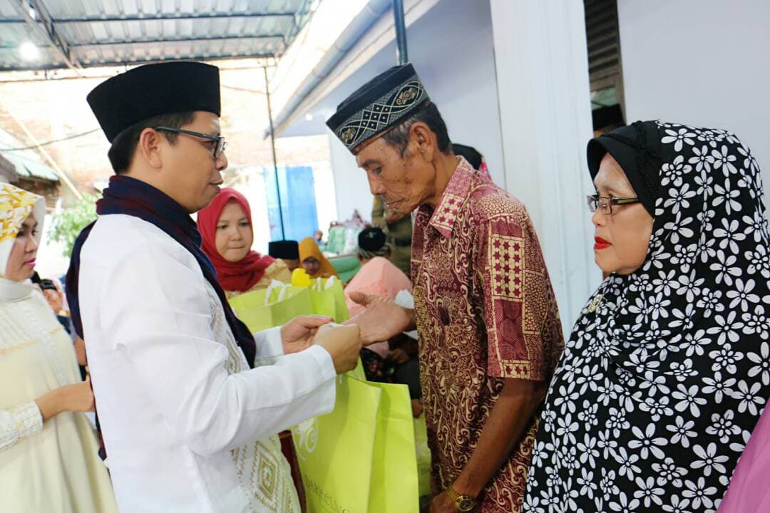 Ratusan Orang Buka Puasa Di Rujab Wabup.