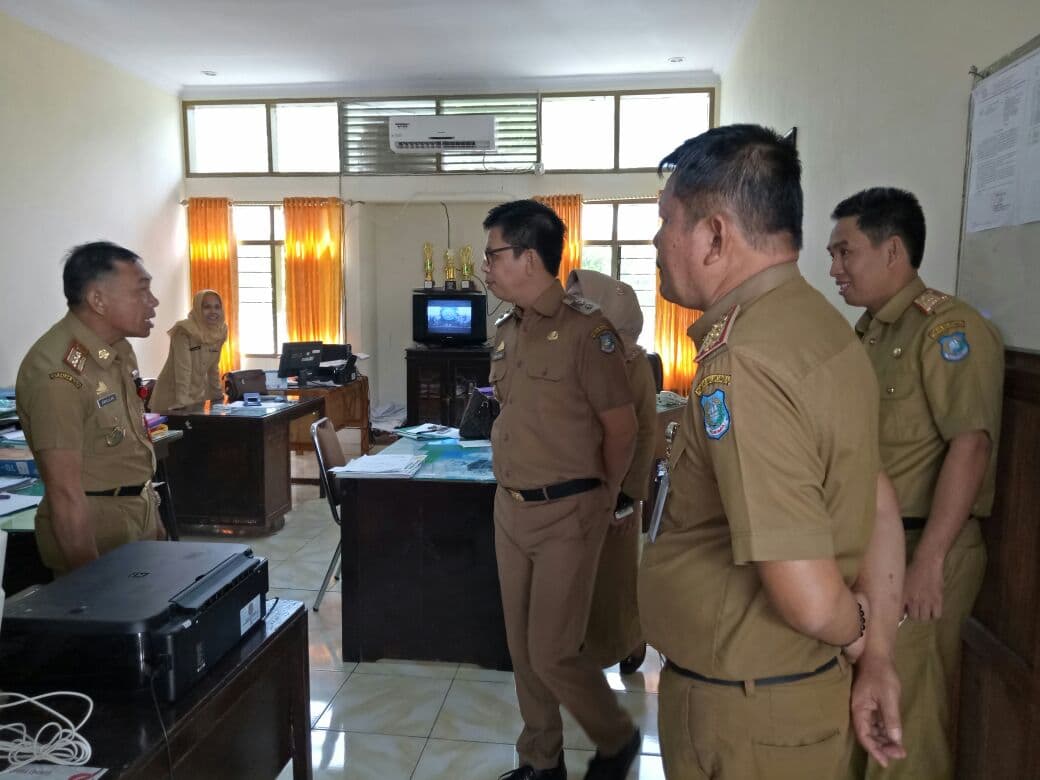 Hari Kedua Kerja Pasca Libur, Wabup Sidak Sekretariat Daerah