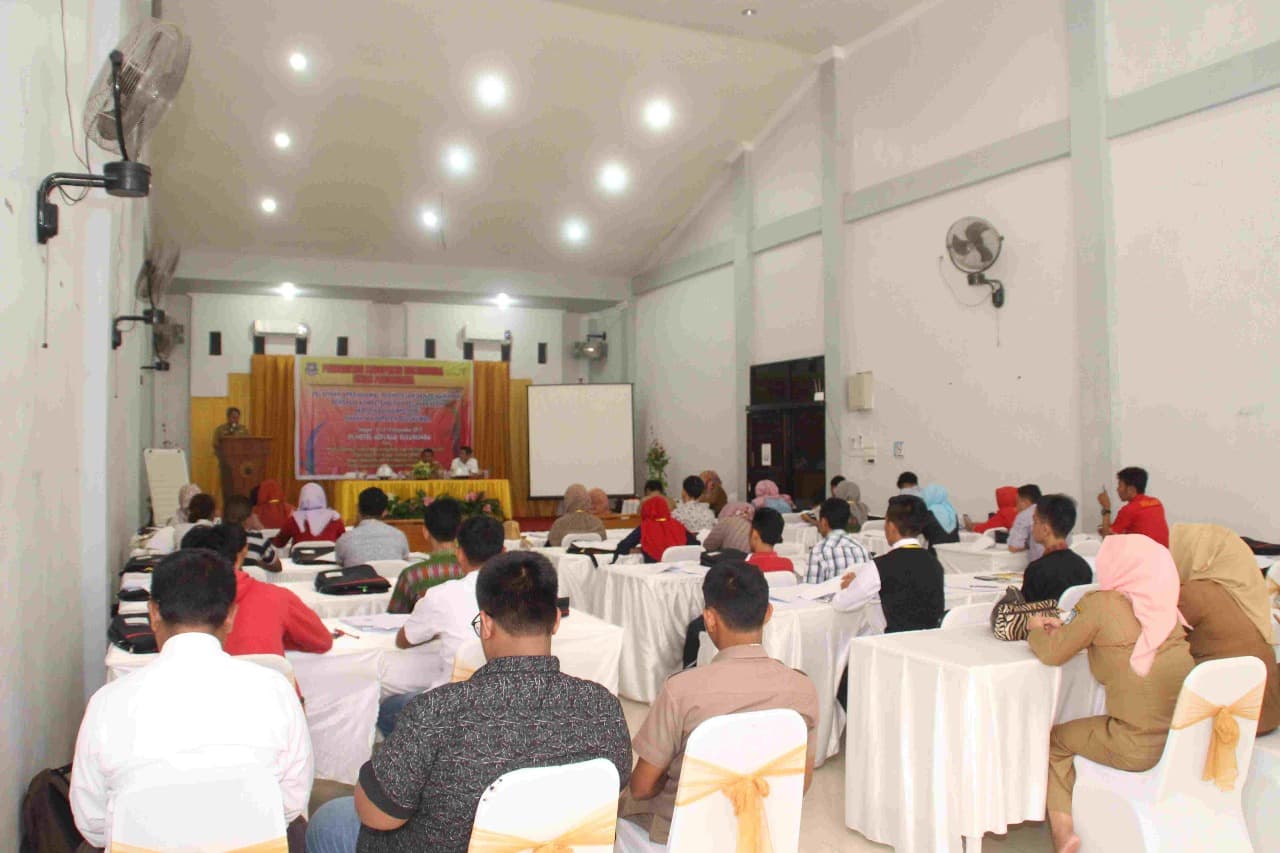 Dinas Pariwisata Latih Staf Pengelola Hotel