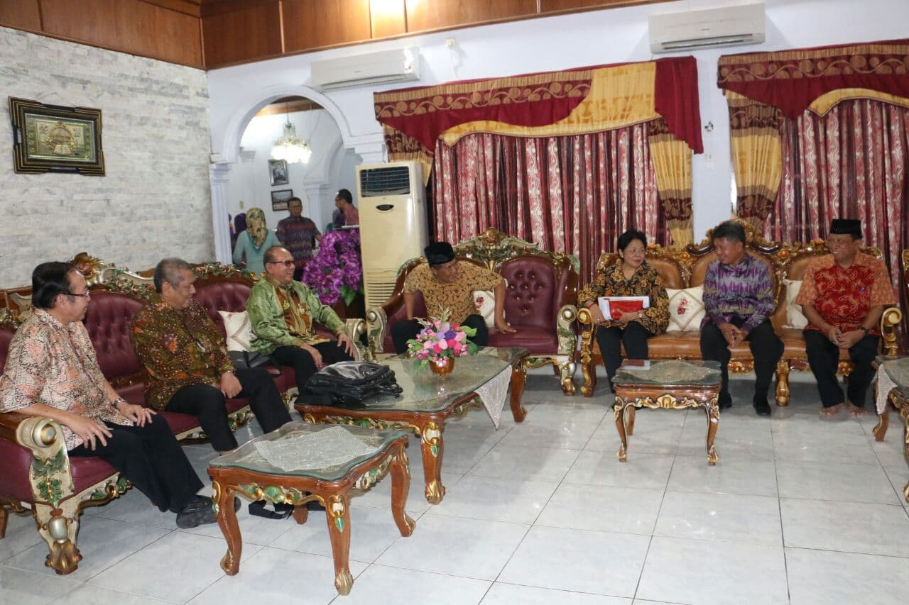 Bupati Jamu Tim Surveyor KARS. Tim Bekerja Selama 4 Hari