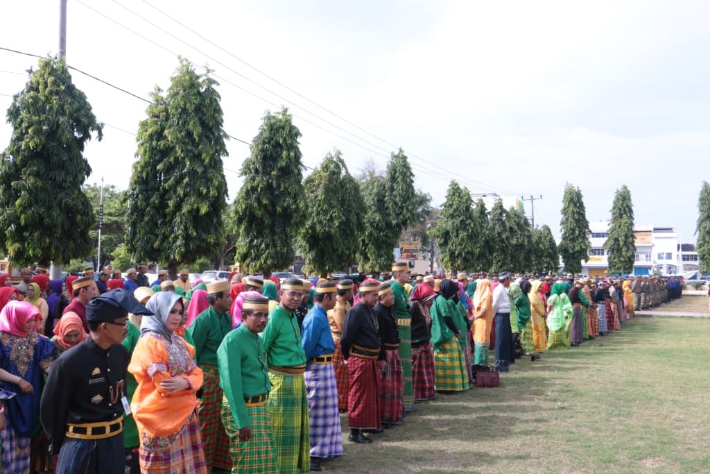 HUT Sulsel, Pegawai Tampak Cantik-cantik dan Gagah-gagah