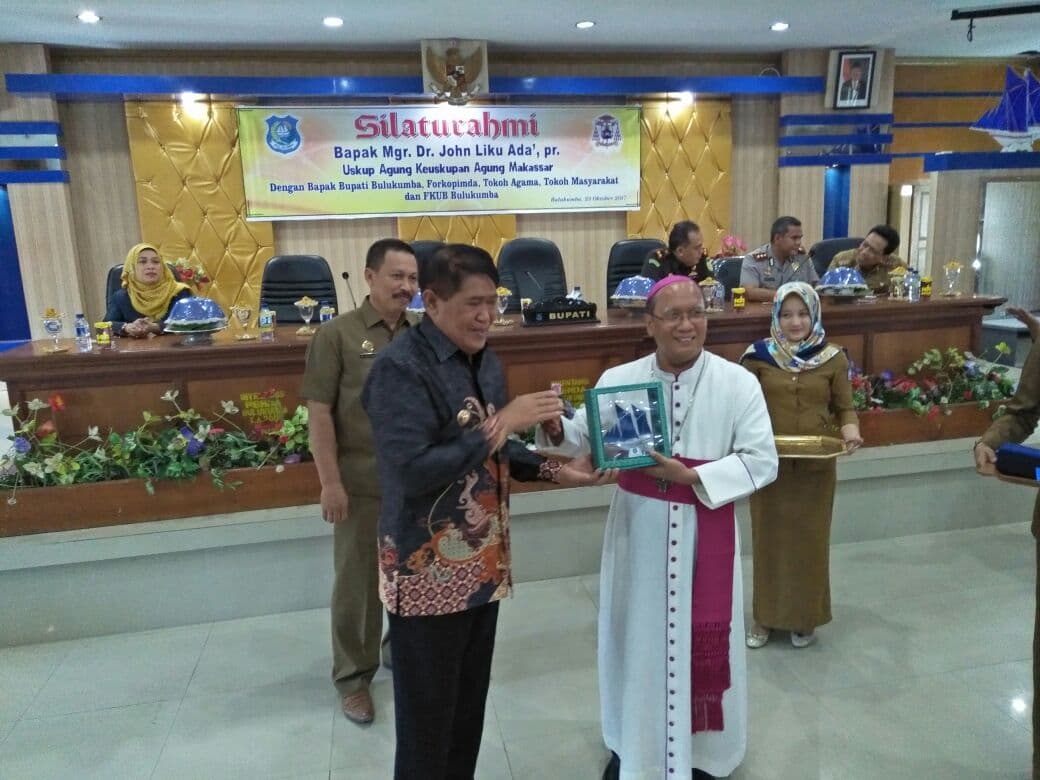 Uskup Agung Makassar Kunjungi Bulukumba
