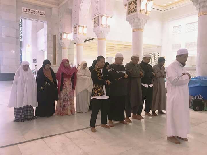 Di Mekkah Warga Bulukumba Shalat Gaib Untuk Almarhumah Istri Bupati