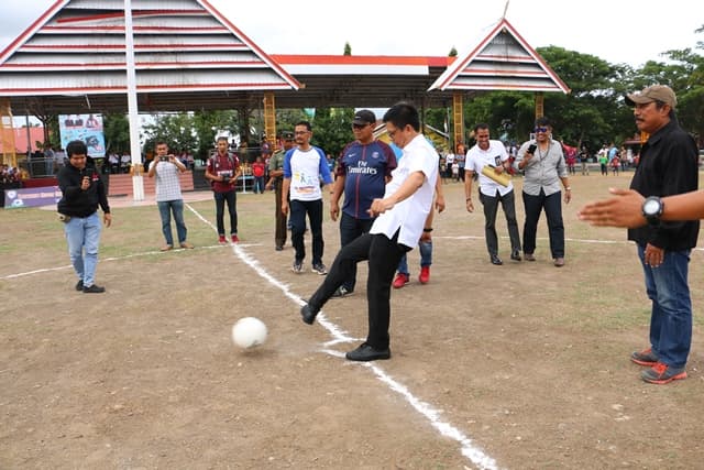 Wakil Bupati Buka Turnamen Sepakbola U-40