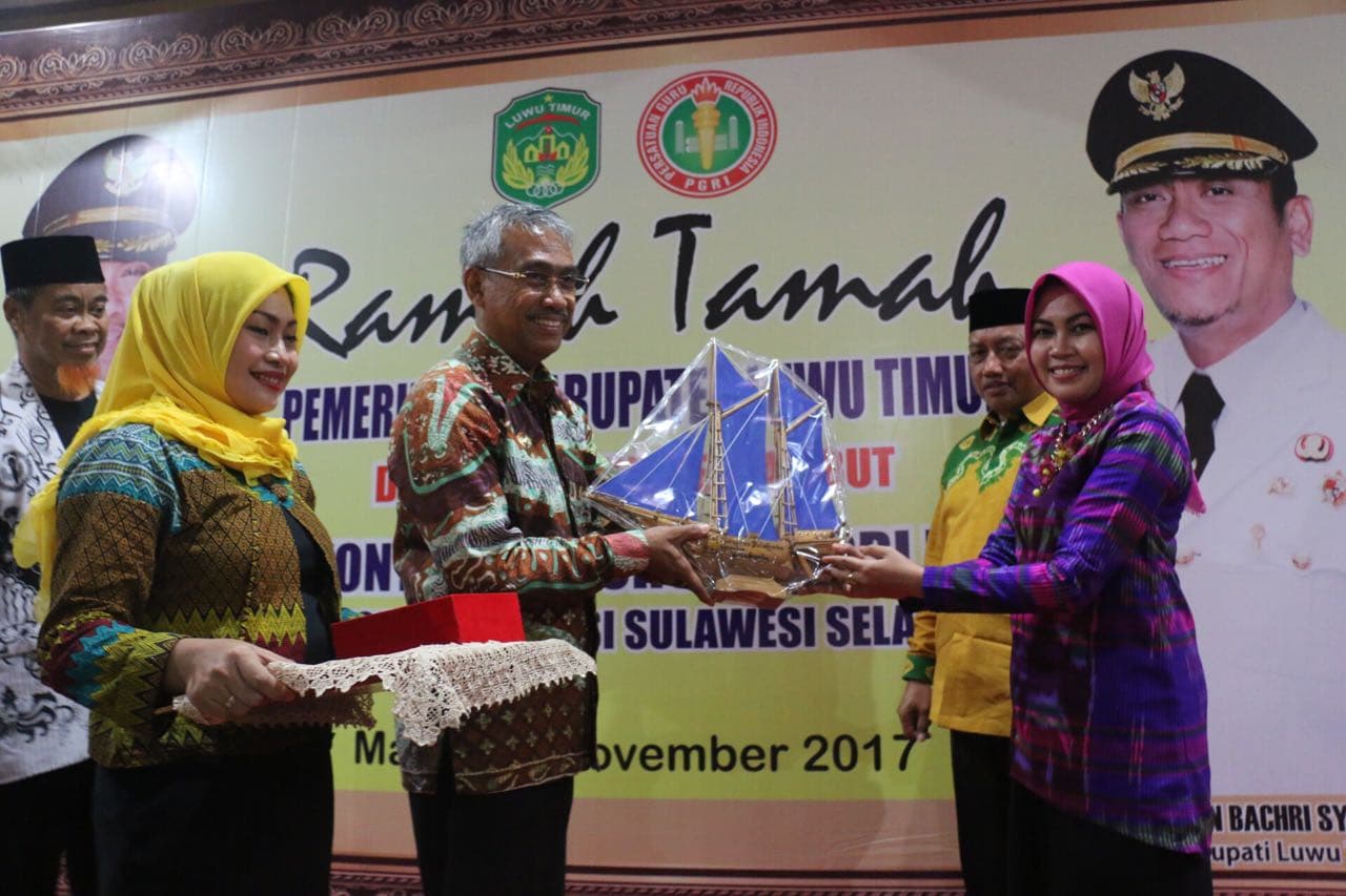 Ramah Tamah Sambut Kontingen Porseni PGRI IV di Lutim