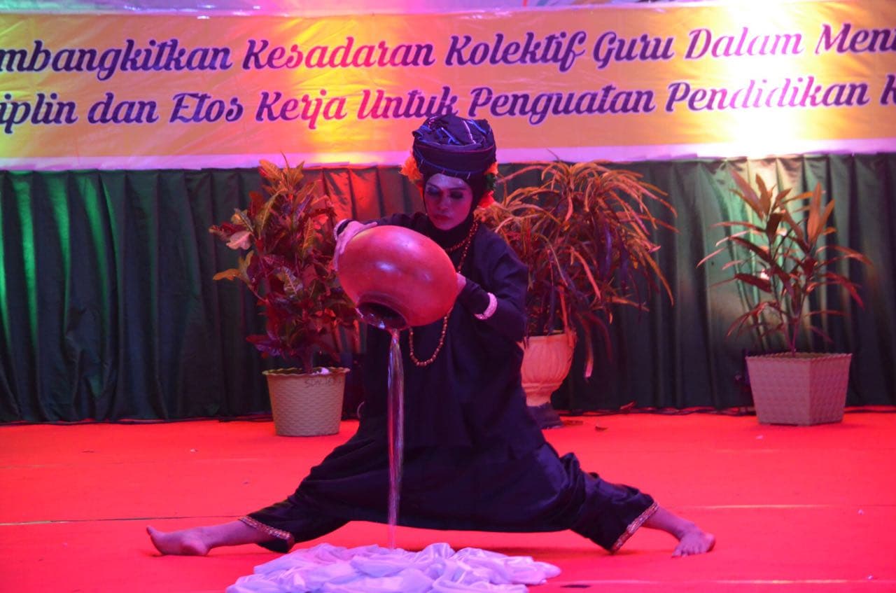 Tari Gori Asal Kajang Dipentaskan di Luwu Timur
