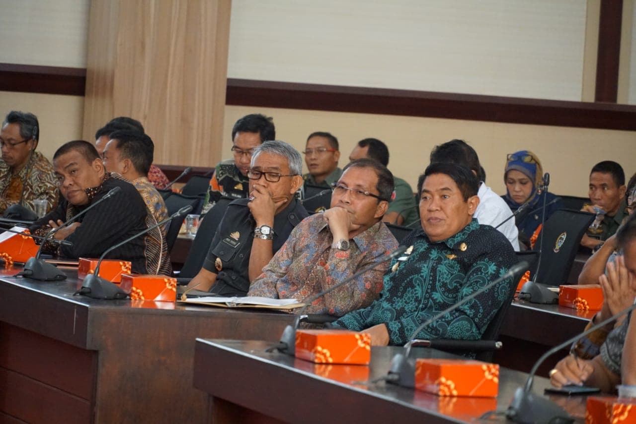 RAKOR PENANGGULANGAN BENCANA, BUPATI BULUKUMBA MINTA PERCEPATAN PEMBENTUKAN TIM TERPADU PENANGANAN BENCANA