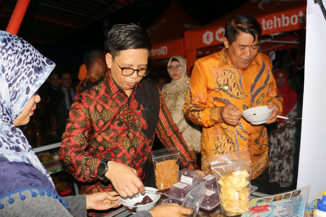 Bupati Buka Gebyar UKM