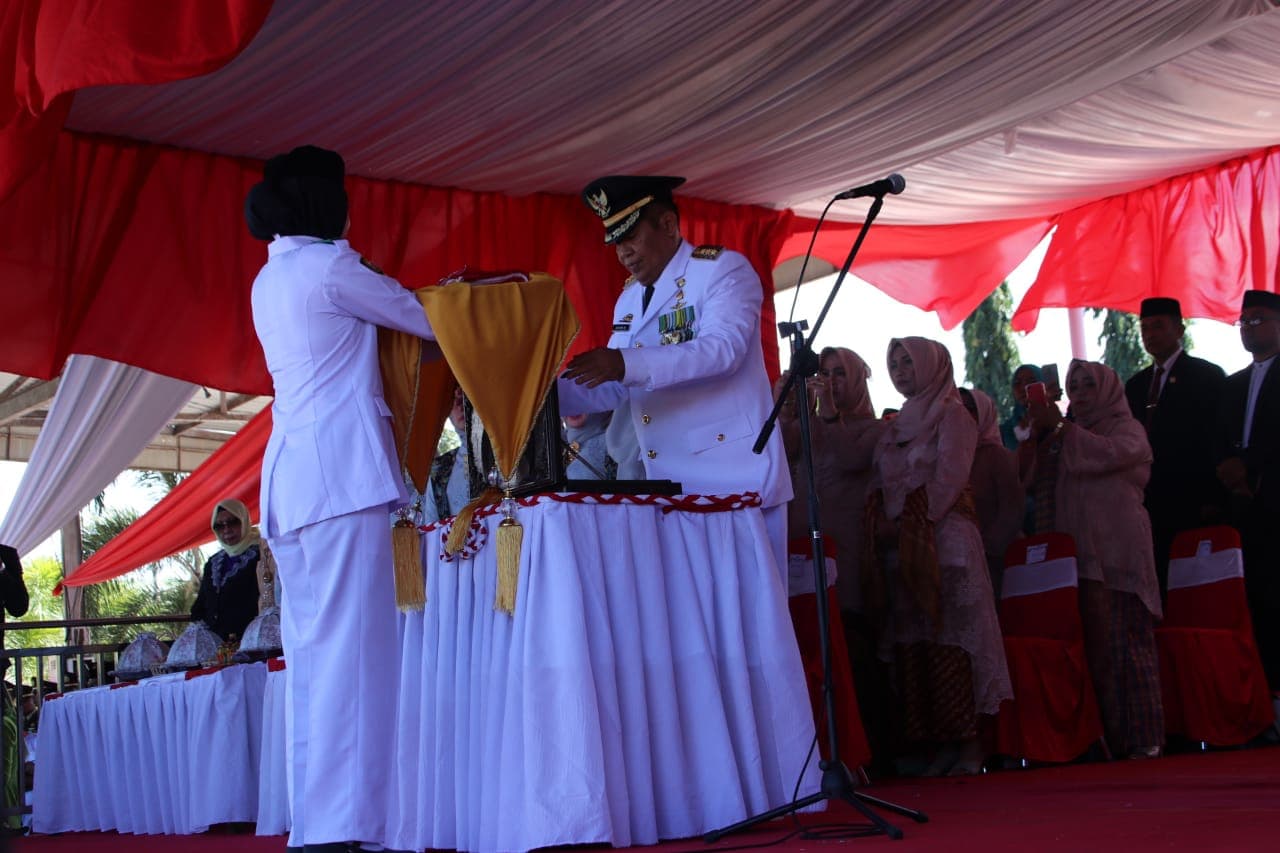 Rangkaian HUT RI ke 74, Bupati dan Forkopimda Gantian Pimpin Upacara