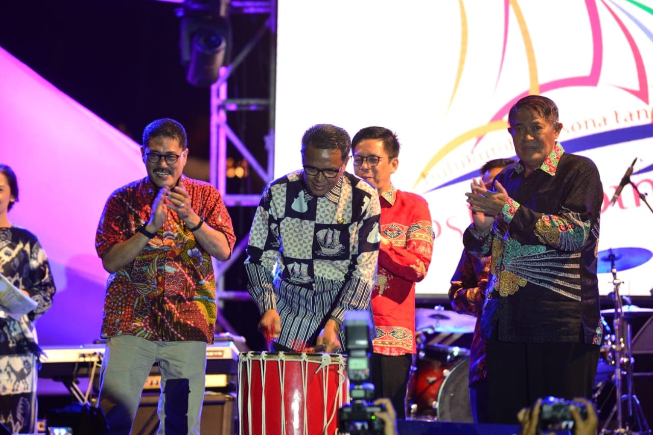 Tutup Festival Pinisi, Gubernur : Sektor Pariwisata Dorong Sektor Lain Ikut Bergerak