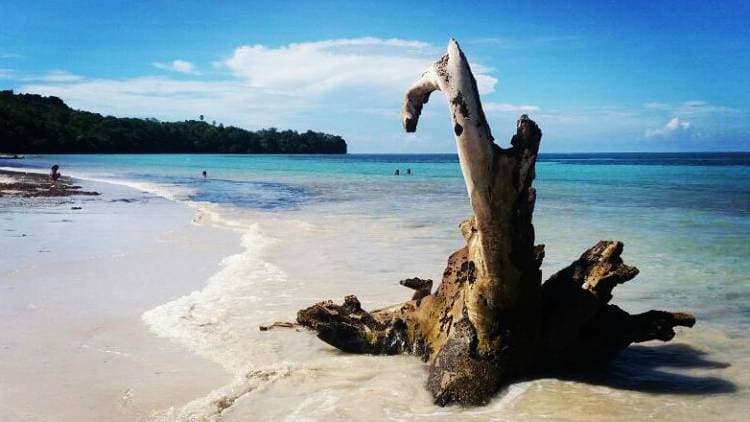 Pantai Samboang