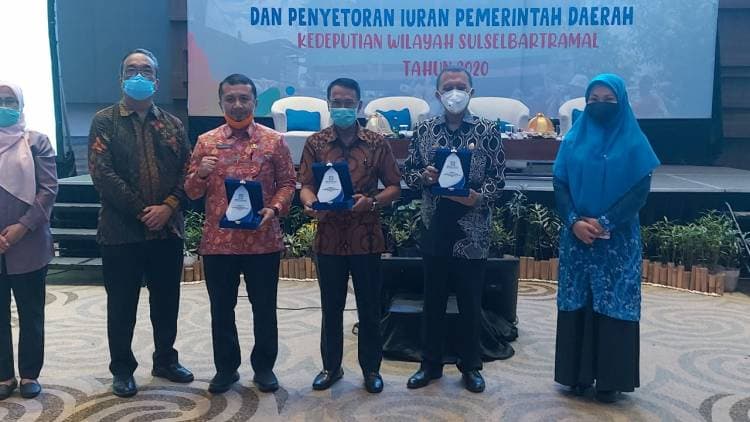 Pemkab Bulukumba Terima Penghargaan BPJS Kesehatan