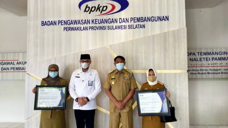 Bupati Bulukumba Terima Dua Penghargaan BPKP