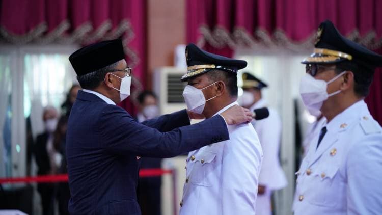 Gubernur Sul-Sel Lantik Bupati Dan Wakil Bupati Bulukumba Terpilih Periode  2021-2026