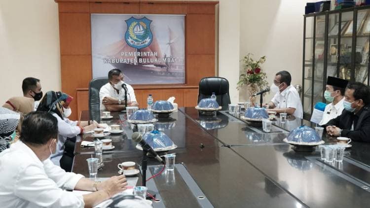 Pengurus Dewan Pendidikan Audiensi ke Andi Utta