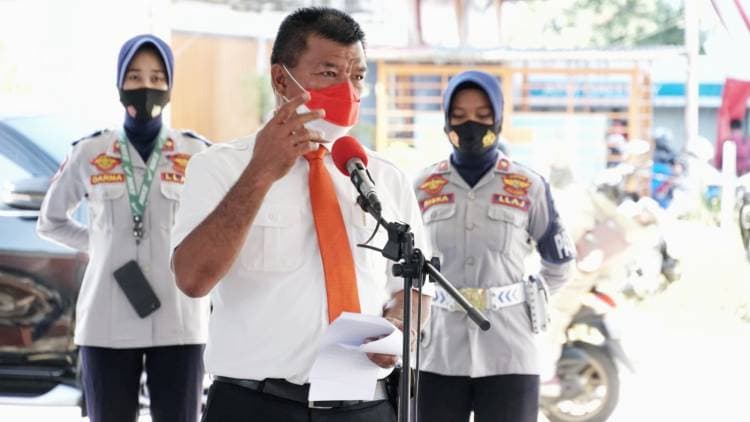 RESMIKAN POS TERPADU PENGAMANAN DAN KETERTIBAN, BUPATI AJAK SELURUH PIHAK UNTUK AKTIF MENJAGA KEAMANANAN KETERTIBAN DI BULUKUMBA