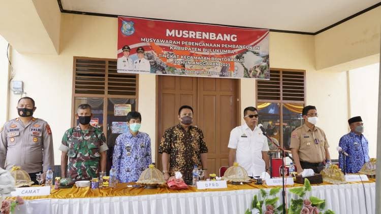 Bupati dan Wabup Kompak Hadiri Musrenbang Bontobahari