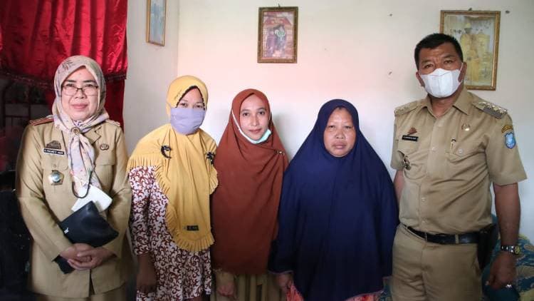 Bupati Andi Utta Kunjungi Keluarga Amiluddin di Kajang