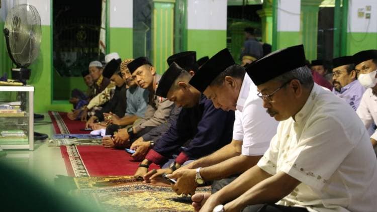 Andi Utta Akhiri Safari Ramadan di Bontoharu