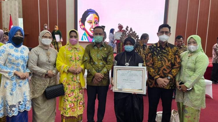 Wabup Edy Manaf Hadiri Peringatan Hari Kartini Tingkat Provinsi Sulsel