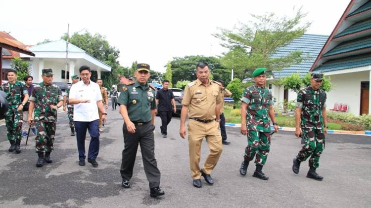 Kunker di Bulukumba,  Pangdam: Dari Dulu Andi Utta Terkenal, Dijuluki "Petarung"