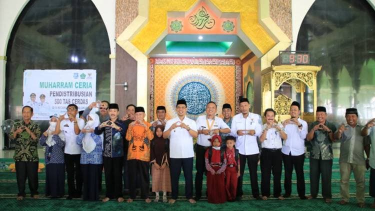 Distribusikan 500 Tas Cerdas Wabup Edy Manaf: Kebijakan Baznas Telah Menuai Manfaat