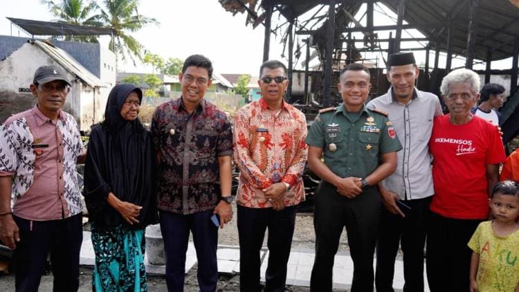 Bupati dan Wabup Sambangi Korban Kebakaran di Bentenge