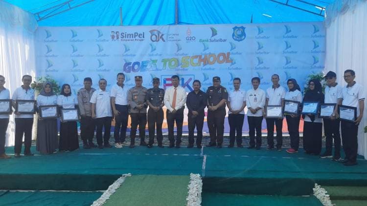 Bangun Karakter Sejak Dini, Bupati Andi Utta Launching Simpel