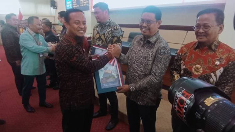 Wabup Edy Manaf Terima DIPA Bulukumba 2023, Meningkat dari Tahun Lalu