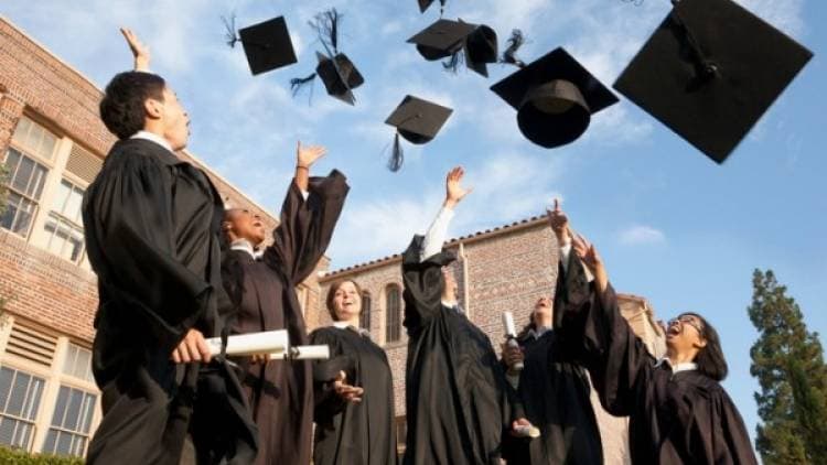 PENETAPAN HASIL SELEKSI PEMBERIAN BEASISWA KEPADA MAHASISWA BERPRESTASI YANG BERASAL DARI KABUPATEN  BULUKUMBA TAHUN ANGGARAN 2022
