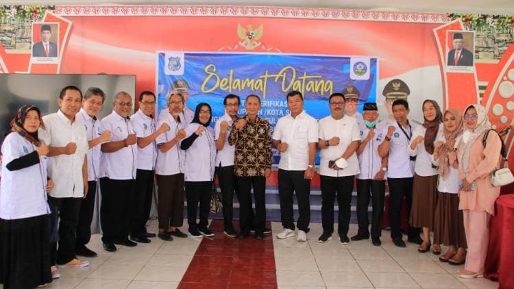 Terima Tim Verifikasi Kabupaten Sehat, Bupati Andi Utta: Hidup Bersih Dimulai di Lingkungan Keluarga
