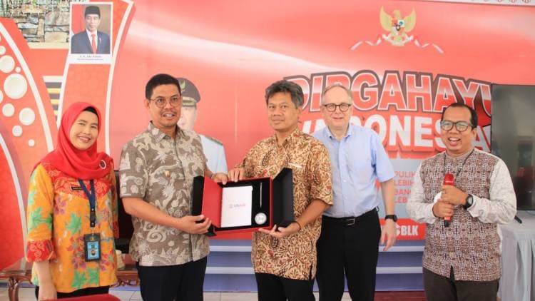 Wabup Edy Manaf Terima Tim Monev Program USAID Madani