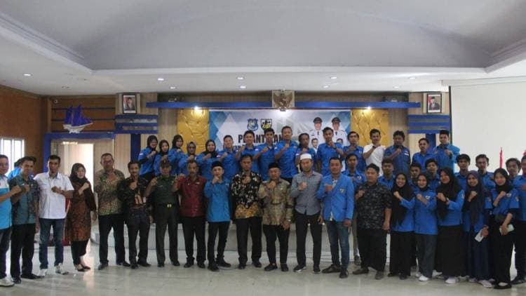 Wakili Bupati, Kepala Kesbangpol Hadiri Pelantikan DPK KNPI se Kabupaten Bulukumba