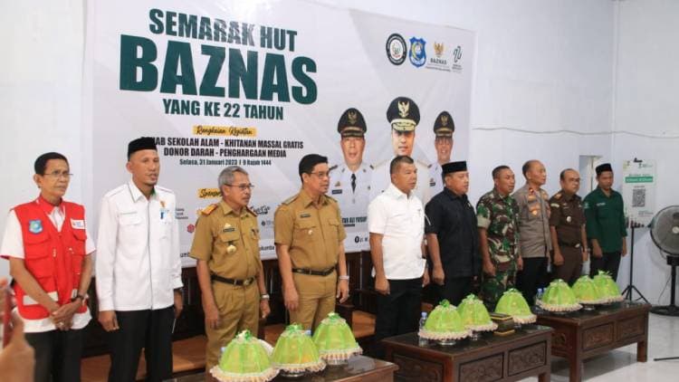 Khitanan Massal di HUT ke-22 Baznas, Bupati Andi Utta: Terus Tebar Kebaikan