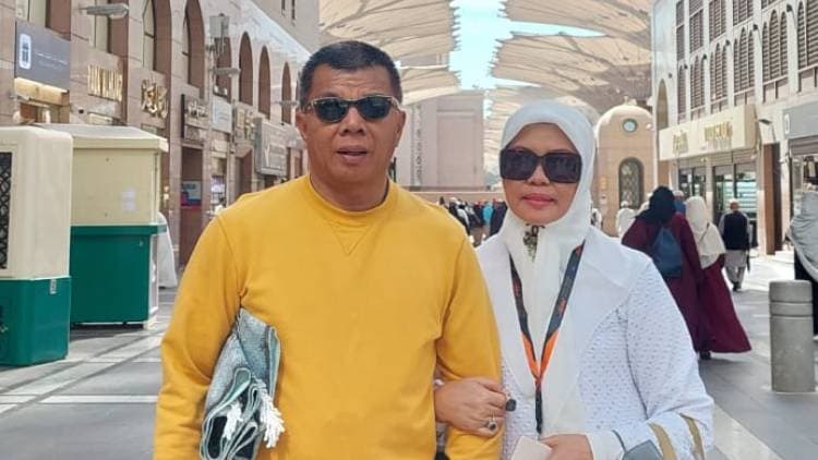 Bupati Andi Utta Rayakan Ulang Tahun dengan Berumrah