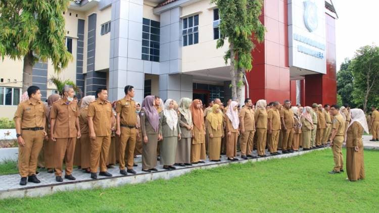 Terlambat dan Tidak Hadir Pekan Lalu, Peserta Apel Bikin Barisan Tersendiri