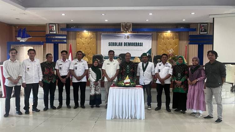 Kesbangpol Hadiri Sekolah Demokrasi HMI Bulukumba