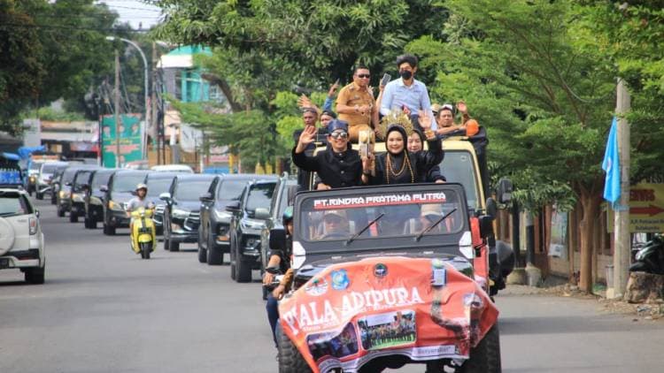 Piala Adipura Diarak Keliling Kota, Ketua DPRD Apresiasi Kinerja Bupati dan Wakil Bupati