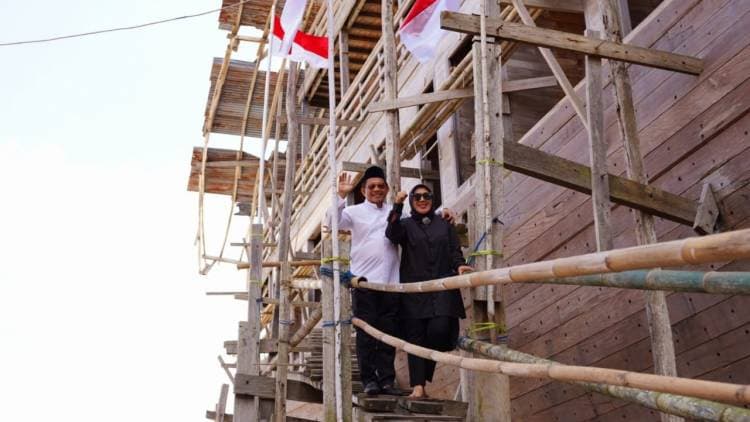 Kunjungi Pusat Pembuatan Kapal Bontobahari, Tito: Bulukumba Istimewa Karena Ada Pini