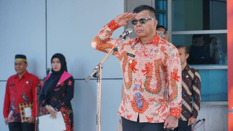 Apel Gabungan, Pejabat dan Staf Pemkab Bulukumba Kompak Gunakan Batik