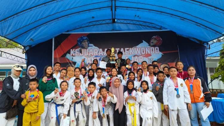 Taekwondo Bulukumba Raih Juara Umum 2 di Sinjai