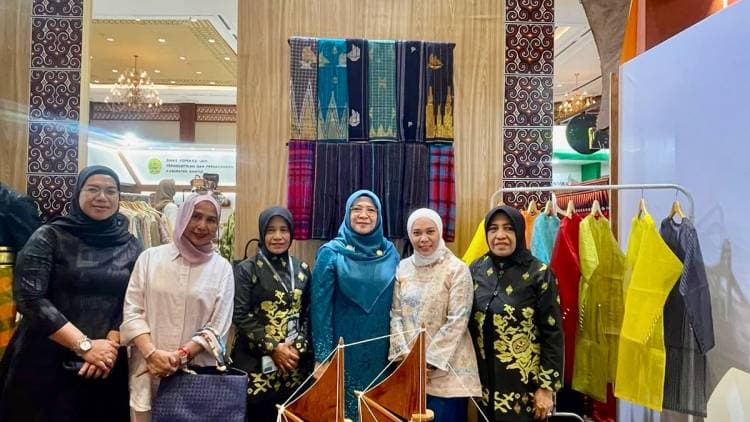 Dekranasda Bulukumba Kembali Unjuk Produk di Inacraft 2025