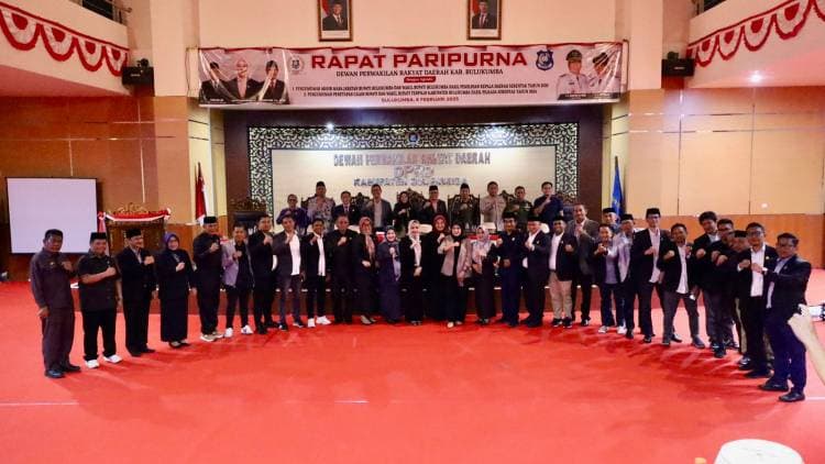 Dihadiri Edy Manaf, DPRD Umumkan Penetapan Bupati-Wabup Terpilih Bulukumba dan Akhir Masa Jabatan Bupati-Wabup Bulukumba