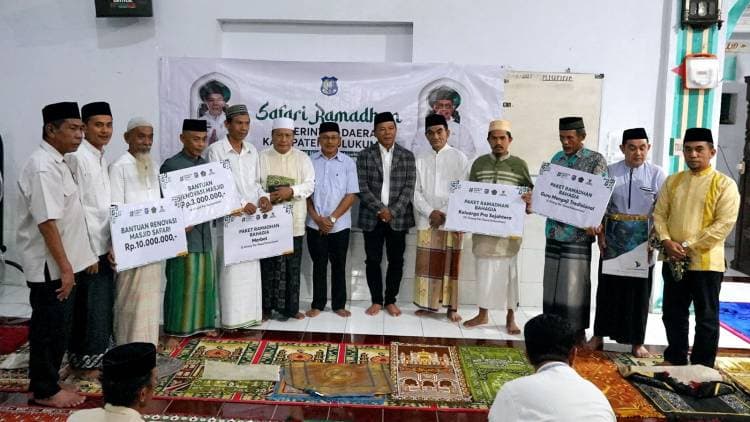 Bupati Andi Utta Awali Safari Ramadan di Rilau Ale, Tarawih di Bontobangun