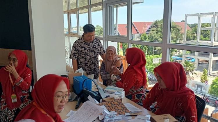 Jemaah Calon Haji Bulukumba Mulai Divaksin Meningitis, Kadiskes: Wajib!