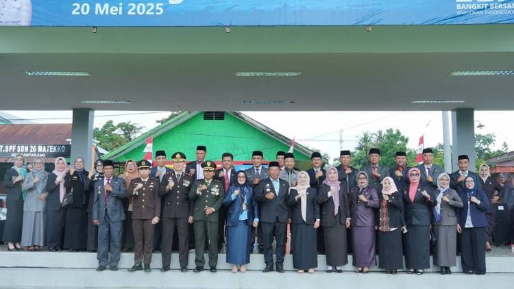 Momentum Harkitnas, Bupati Andi Utta Gencarkan Penghijauan dengan Pohon Buah-Buahan