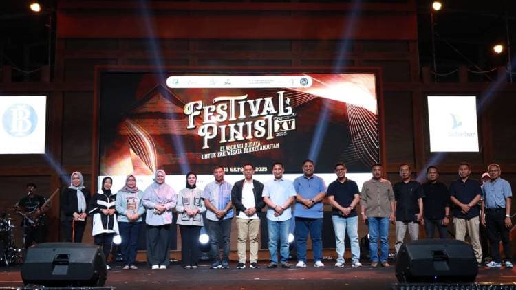 AIA, Chaidir Syam hingga Andi Mahyanto Rajut Kebersamaan di Pantai Merpati Bulukumba