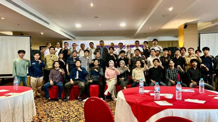 Dialog Akhir Tahun di Makassar, Bupati Andi Utta Ajak Mahasiswa Kolaborasi Bangun Bulukumba