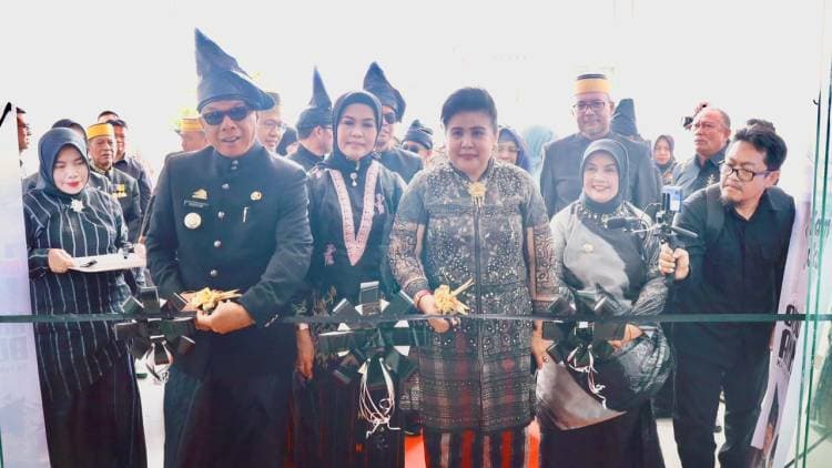 Peresmian Tiga Gedung Jadi Kado HUT ke-66 Kabupaten Bulukumba